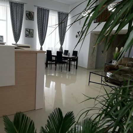 Hotel Holiday Victoria 维多利亚 外观 照片