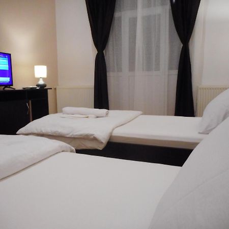 Hotel Holiday Victoria 维多利亚 外观 照片