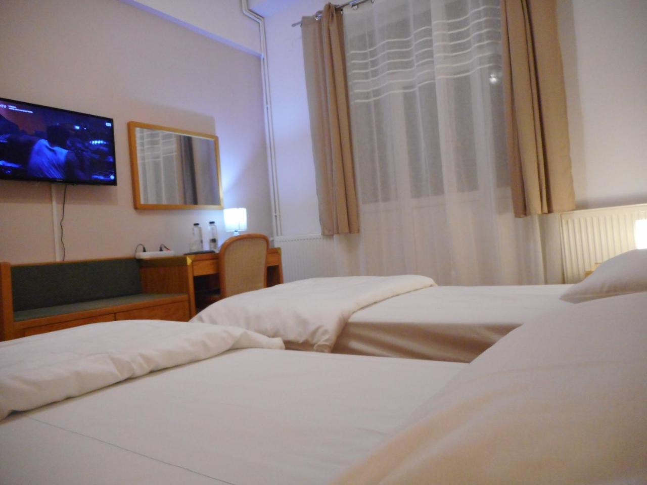 Hotel Holiday Victoria 维多利亚 外观 照片