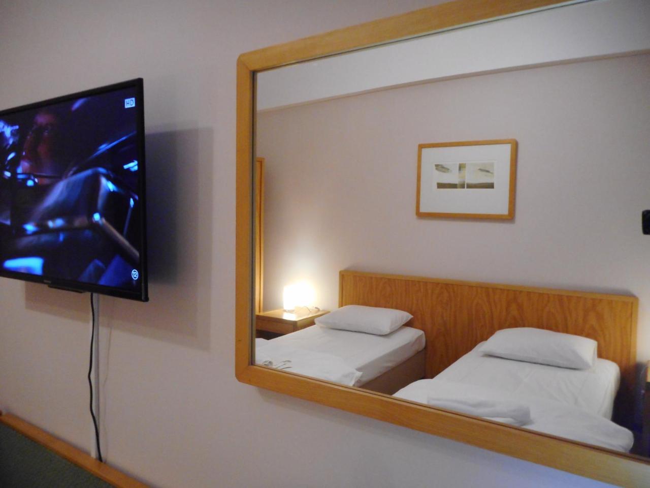 Hotel Holiday Victoria 维多利亚 外观 照片