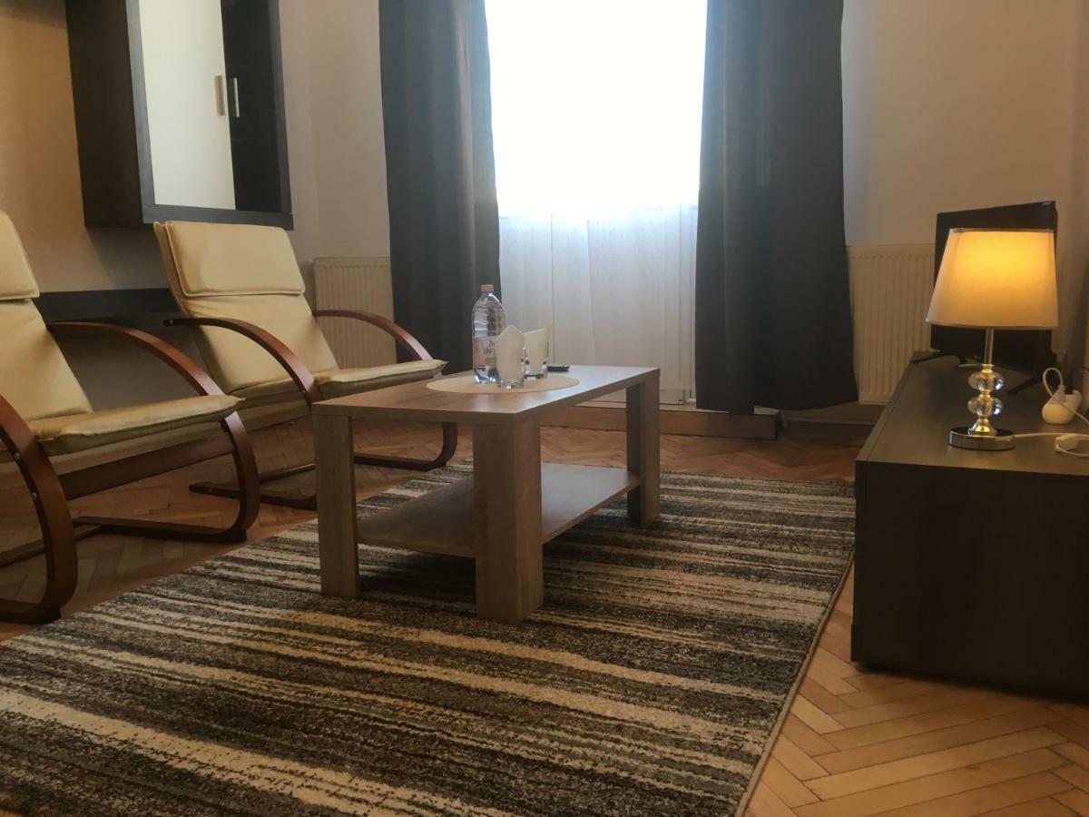 Hotel Holiday Victoria 维多利亚 外观 照片