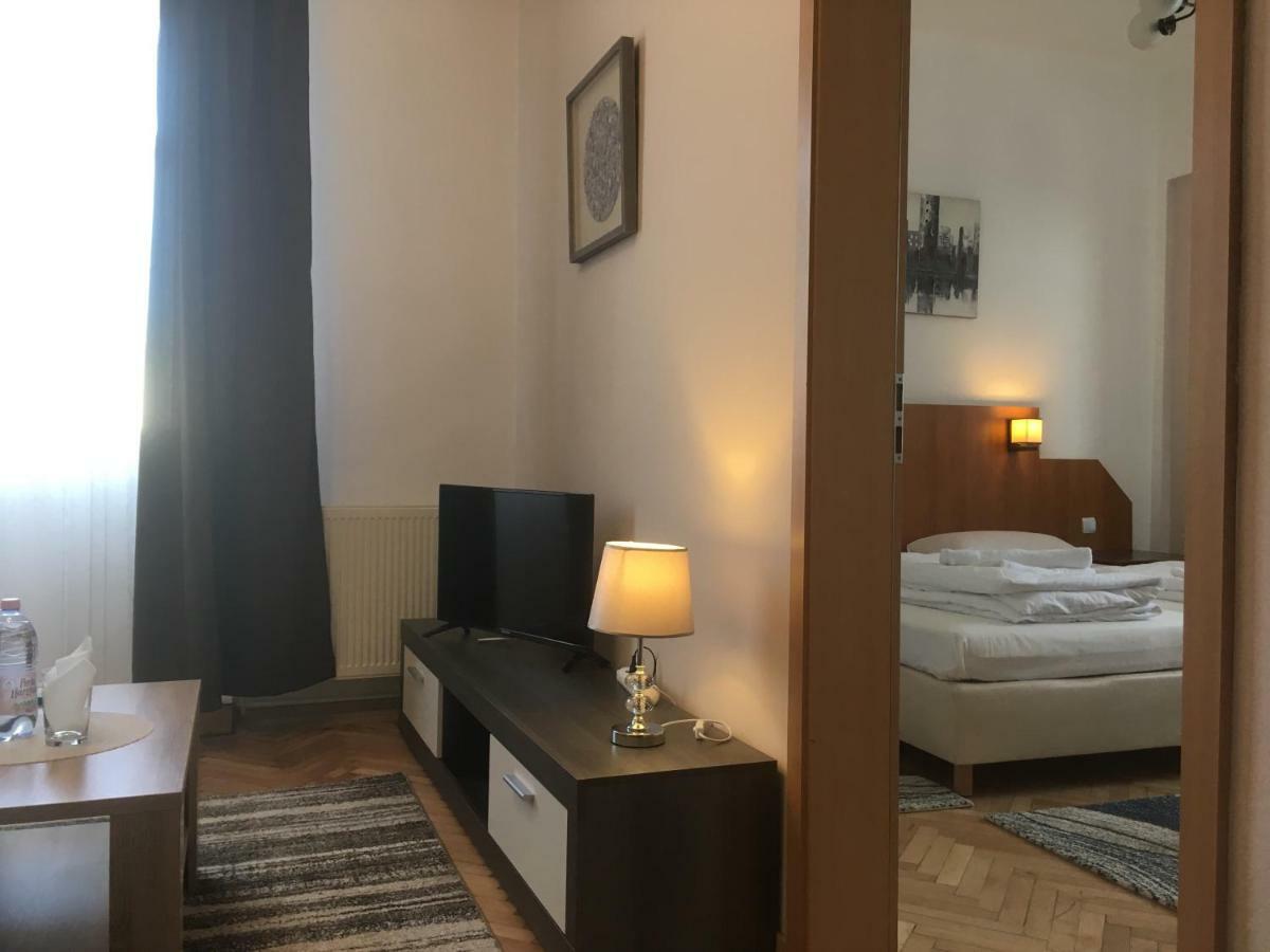 Hotel Holiday Victoria 维多利亚 外观 照片